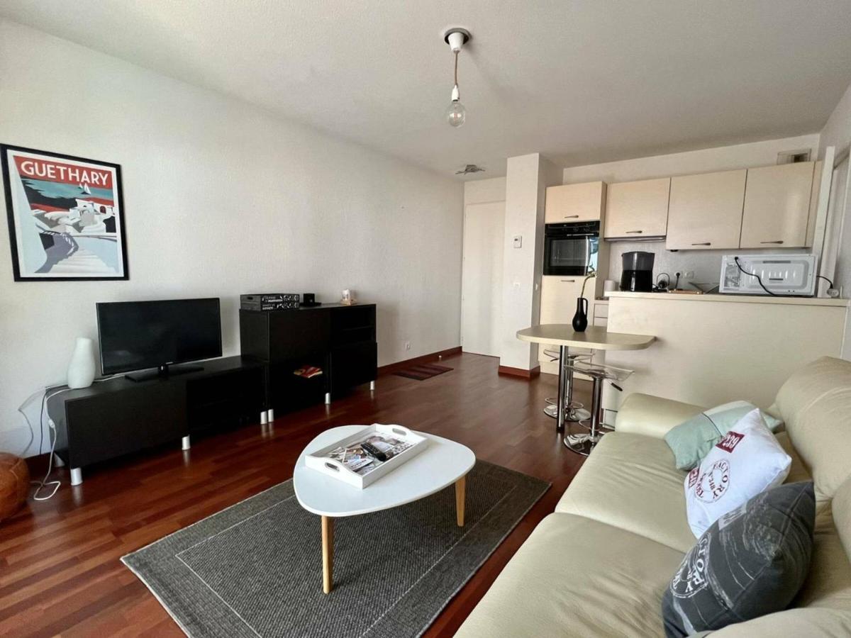 Appartement T2 A Cambo-Les-Bains Avec Piscine, Terrasse Et Parking Prive, Proche Des Thermes - Fr-1-495-82 Eksteriør billede
