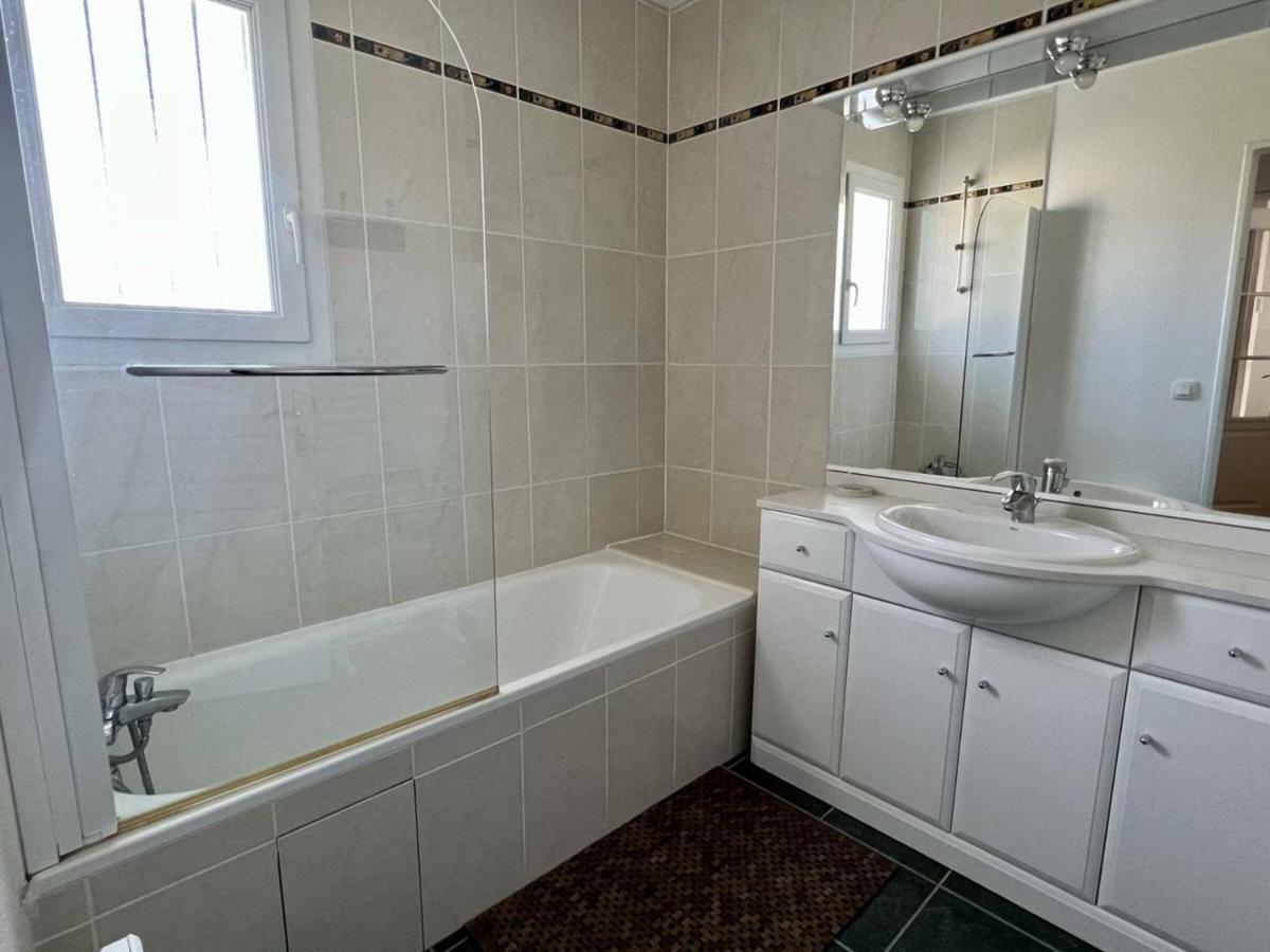 Appartement T2 A Cambo-Les-Bains Avec Piscine, Terrasse Et Parking Prive, Proche Des Thermes - Fr-1-495-82 Eksteriør billede