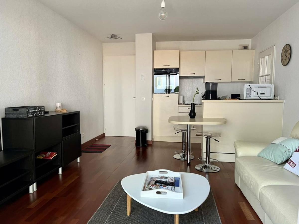 Appartement T2 A Cambo-Les-Bains Avec Piscine, Terrasse Et Parking Prive, Proche Des Thermes - Fr-1-495-82 Eksteriør billede